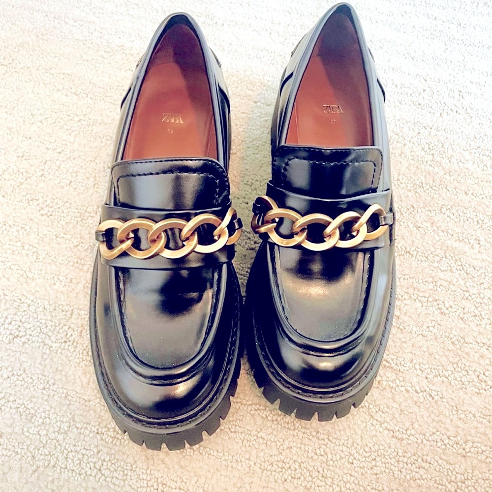 Zara Fabulous Platform Loafers Size 7.5 US!